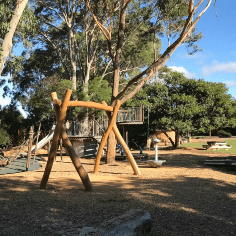 Chongola Hut Kids Birthday Parties Werribee Open Range Zoo